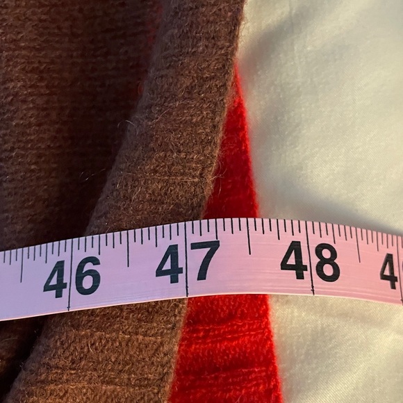 100% Cashmere Claudia Nichole Oversized Scarf/Wrap Reds NWT new! (96” x 23”) - Picture 7 of 7